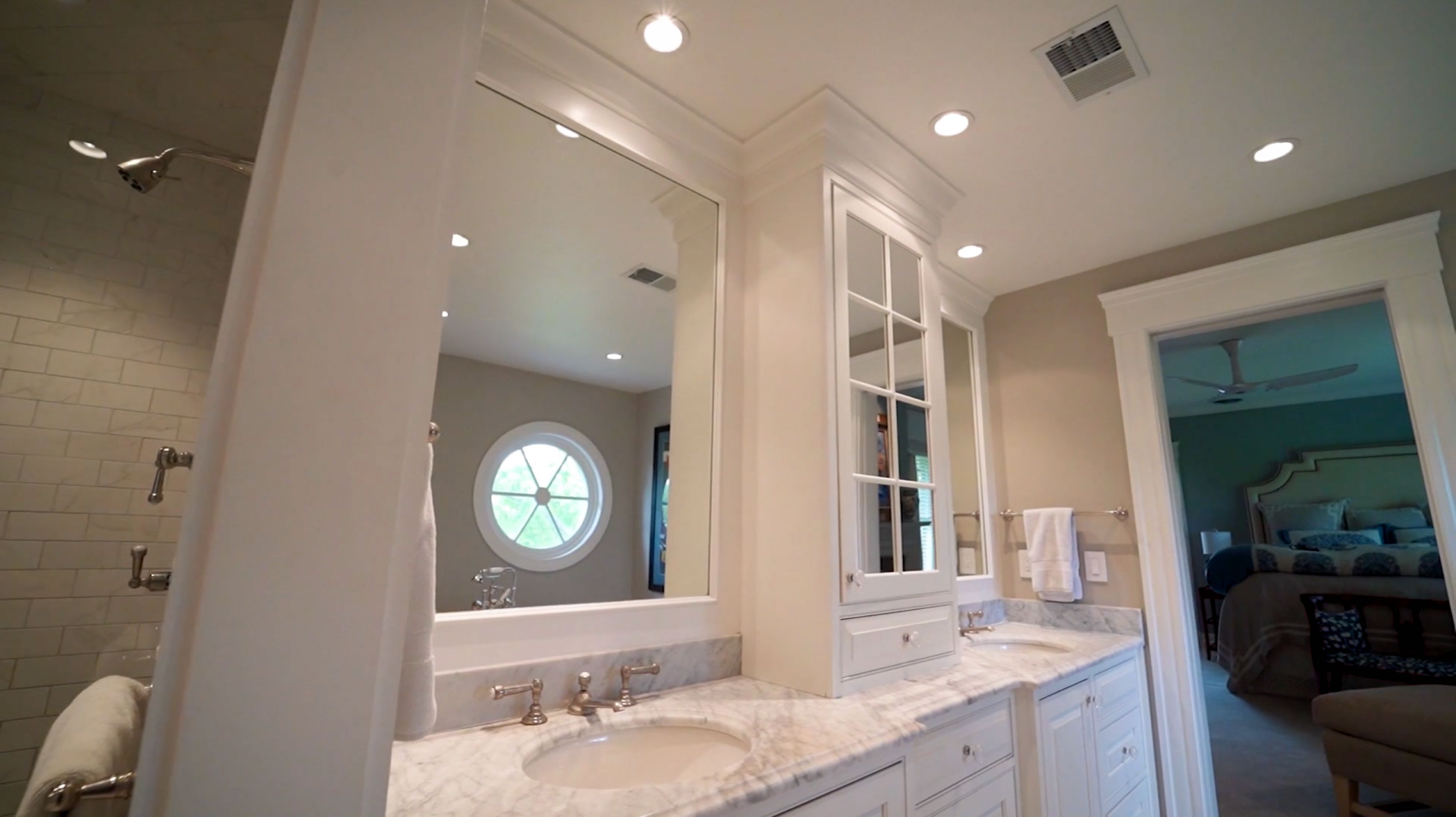 white marble bathroom